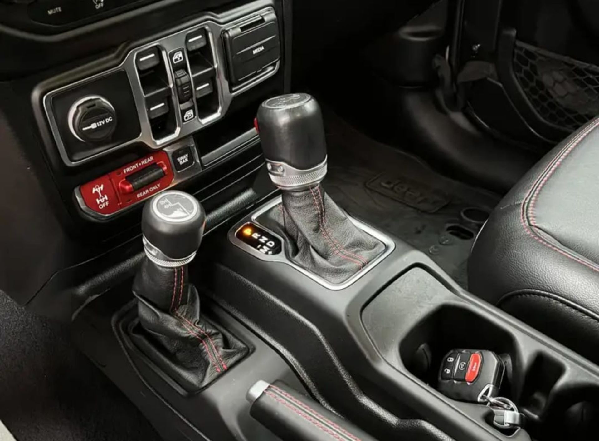 Jeep Wrangler  - 3