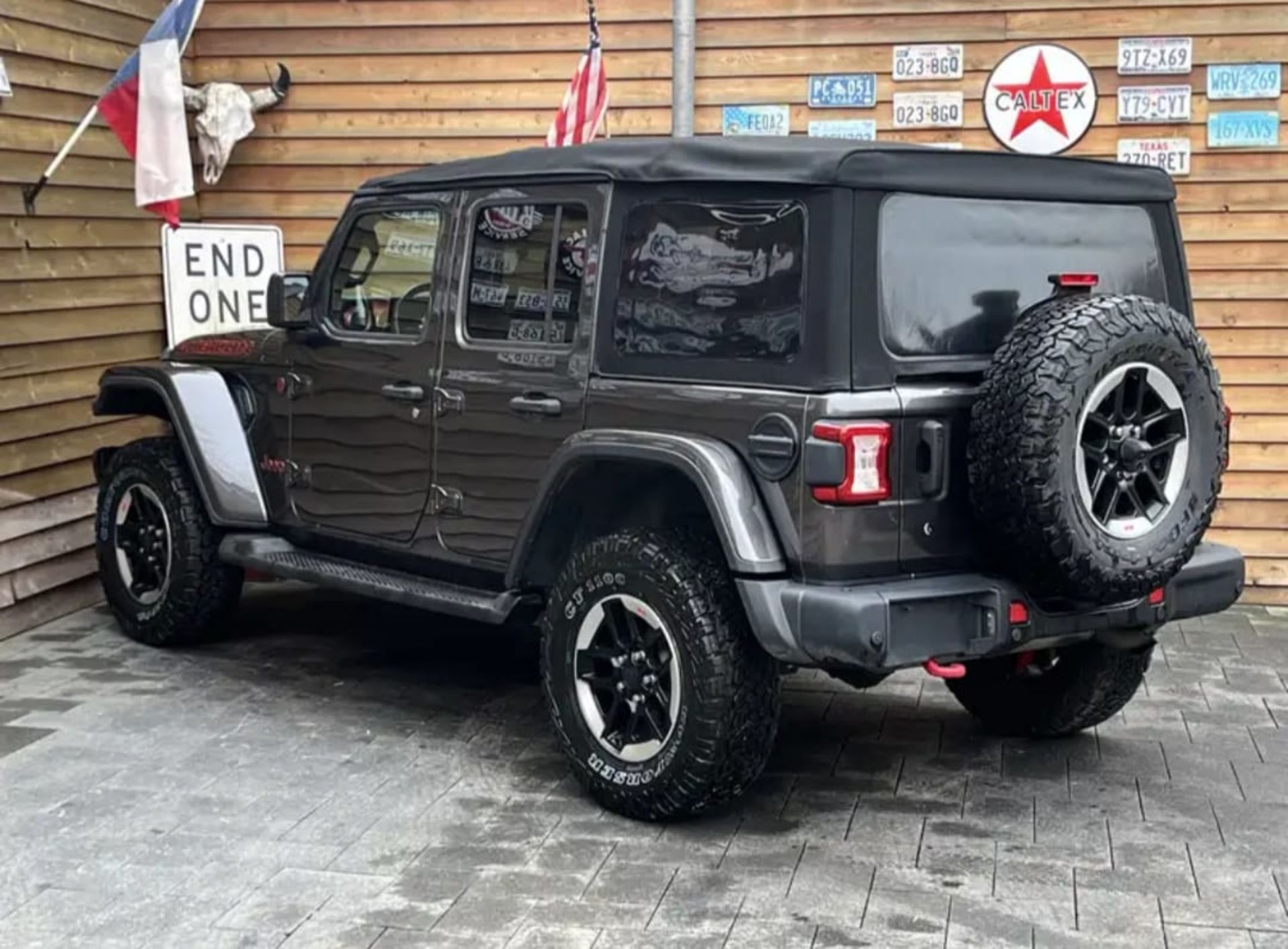 Jeep Wrangler  - 8