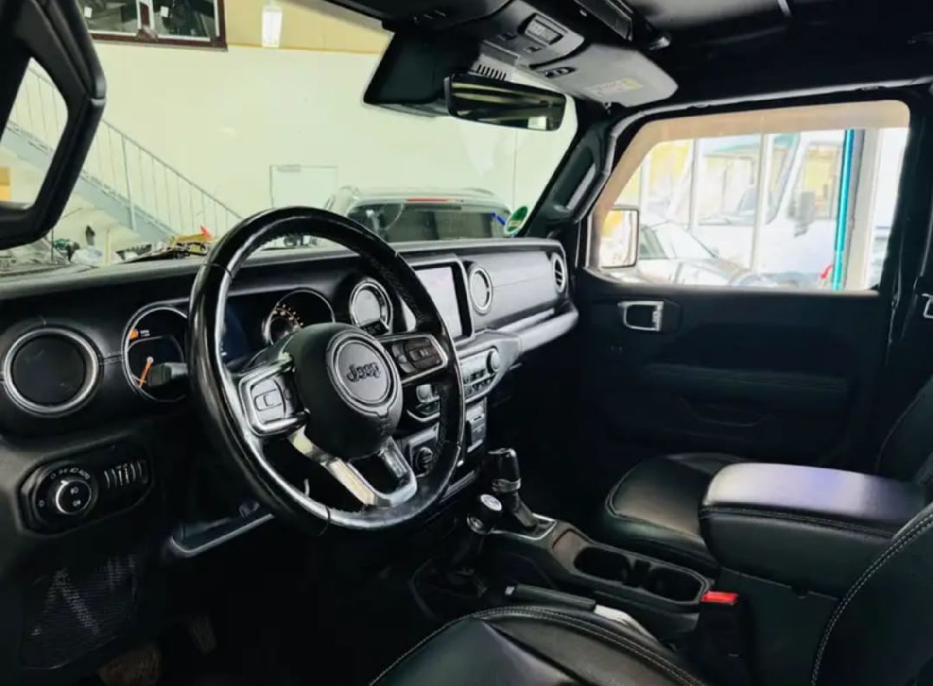 Jeep Wrangler  - 2