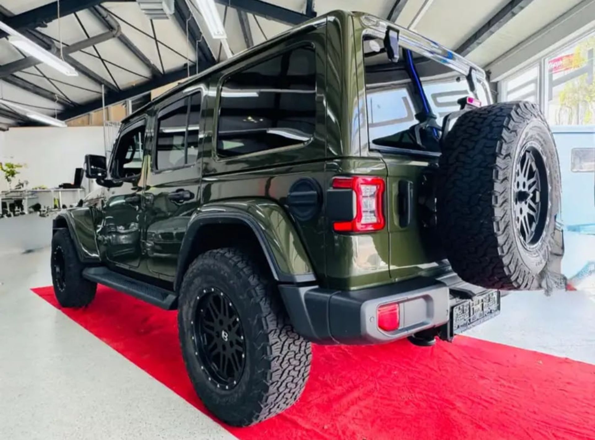 Jeep Wrangler  - 5