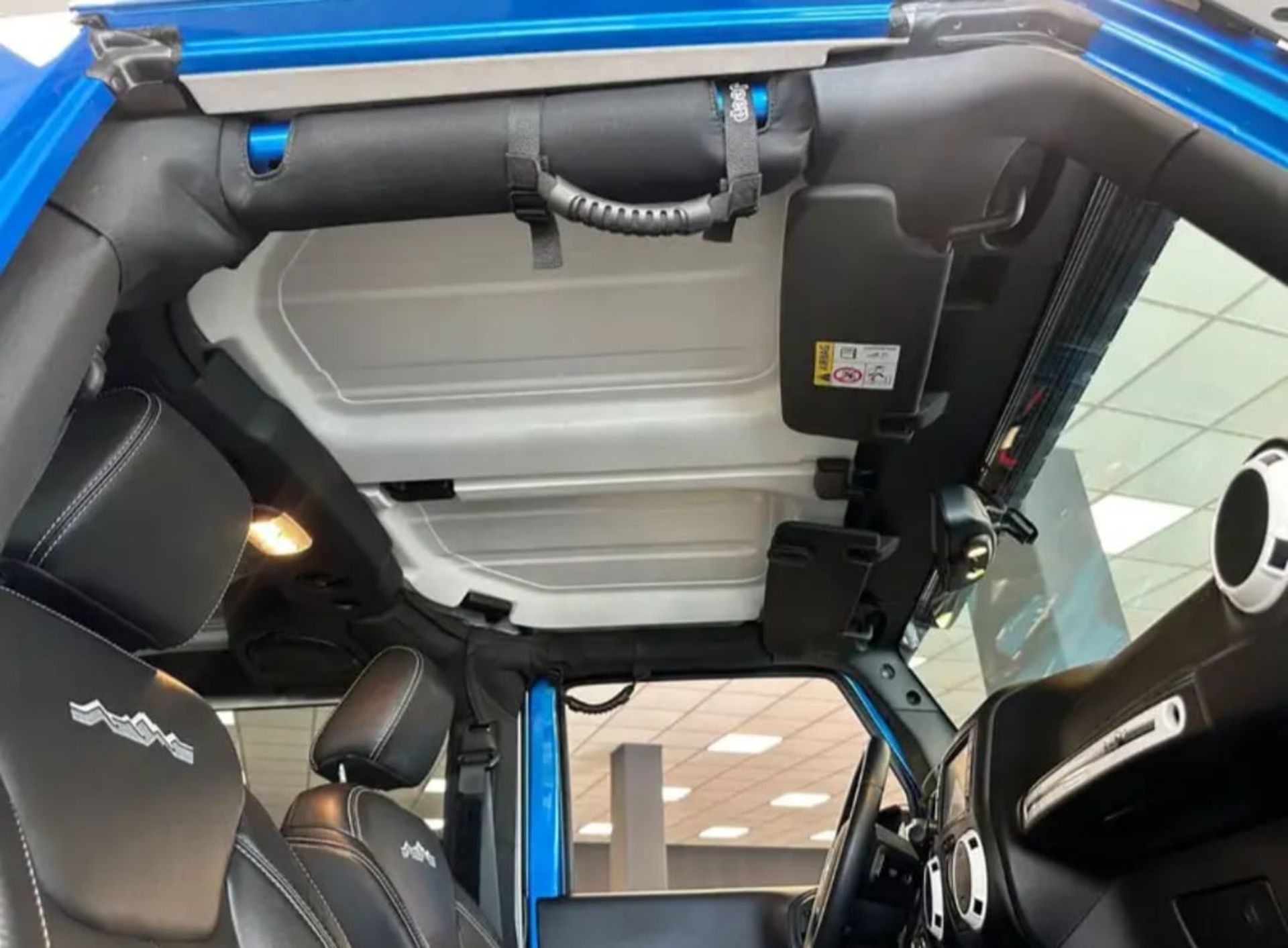 Jeep Wrangler  - 5