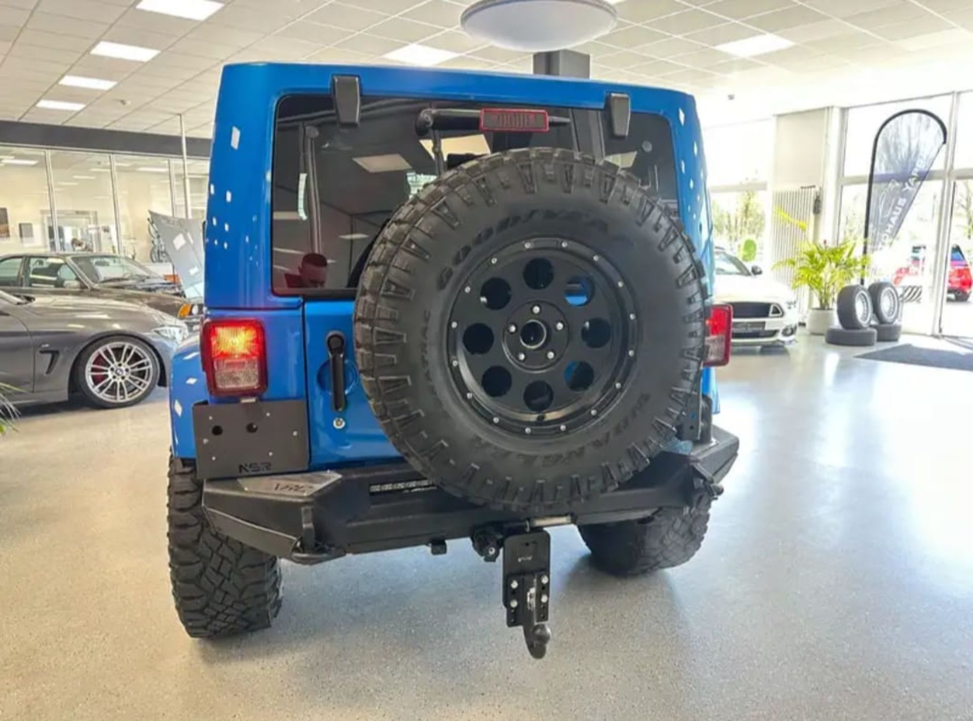 Jeep Wrangler  - 10
