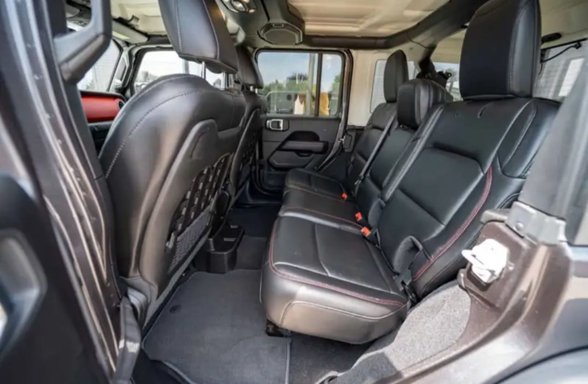 Jeep Wrangler  - 5