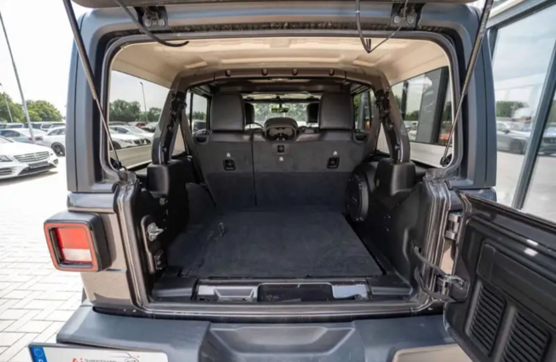 Jeep Wrangler  - 7