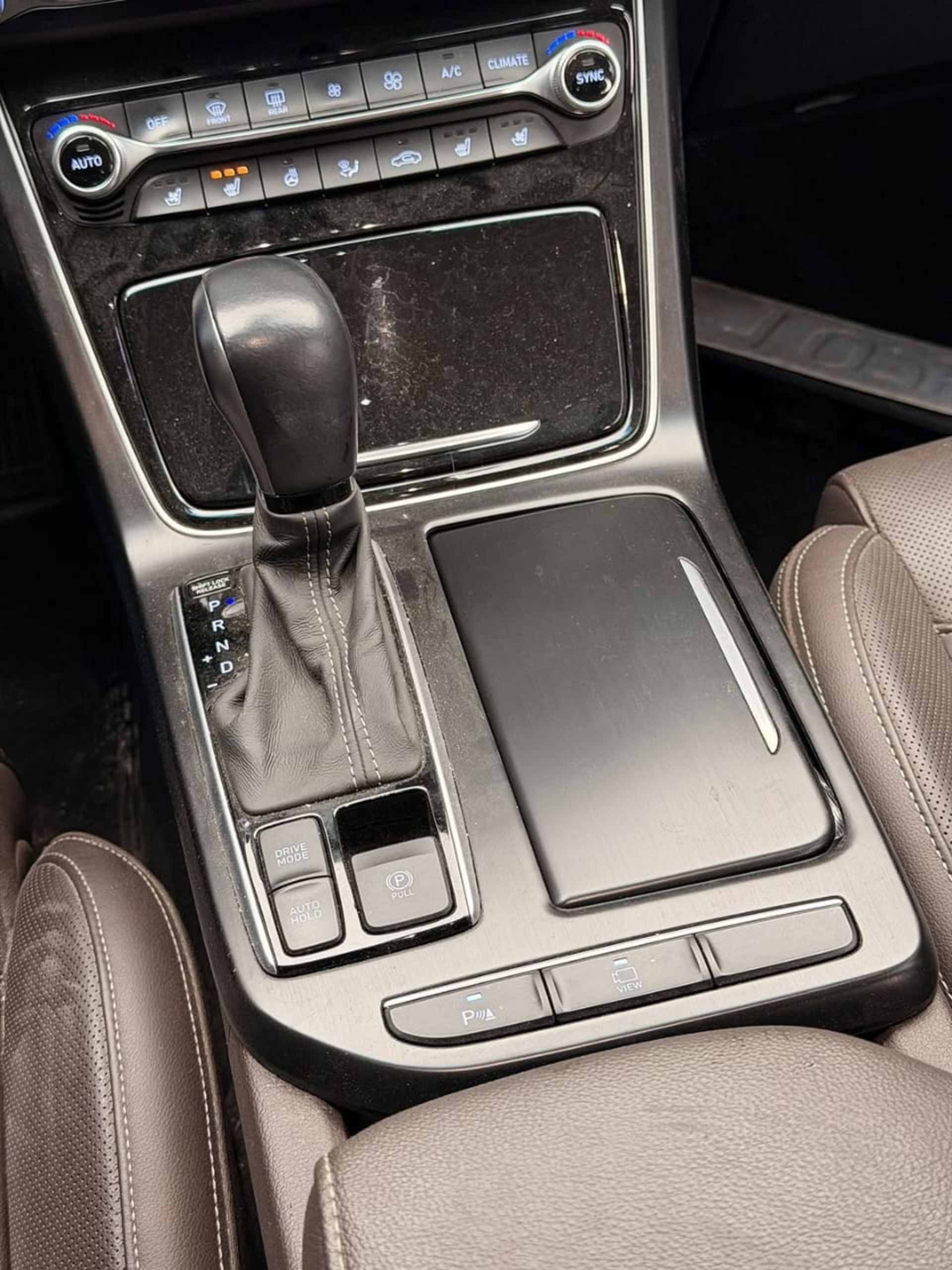 Hyundai AVANTE - 5