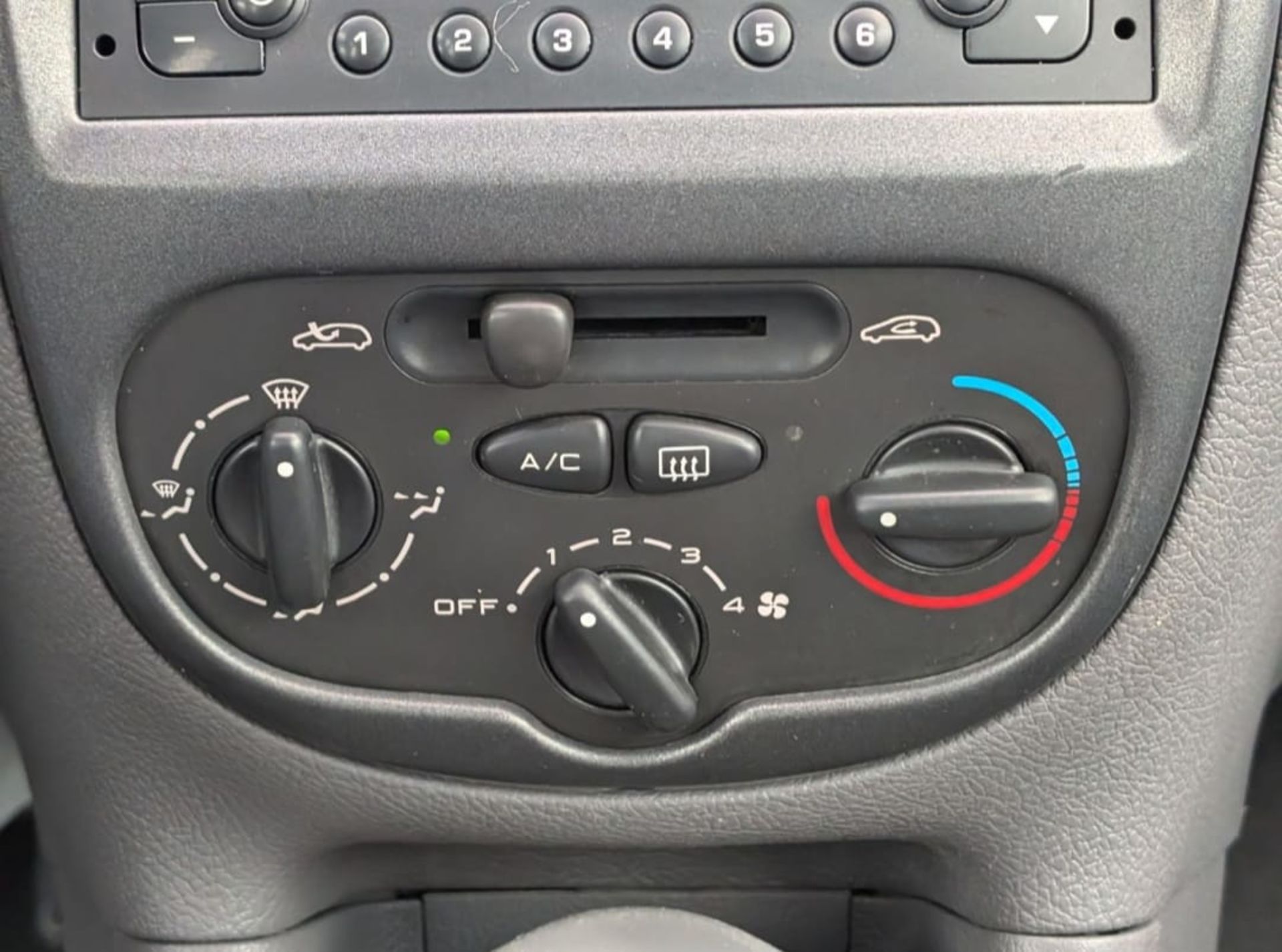 Peugeot 206 - 4