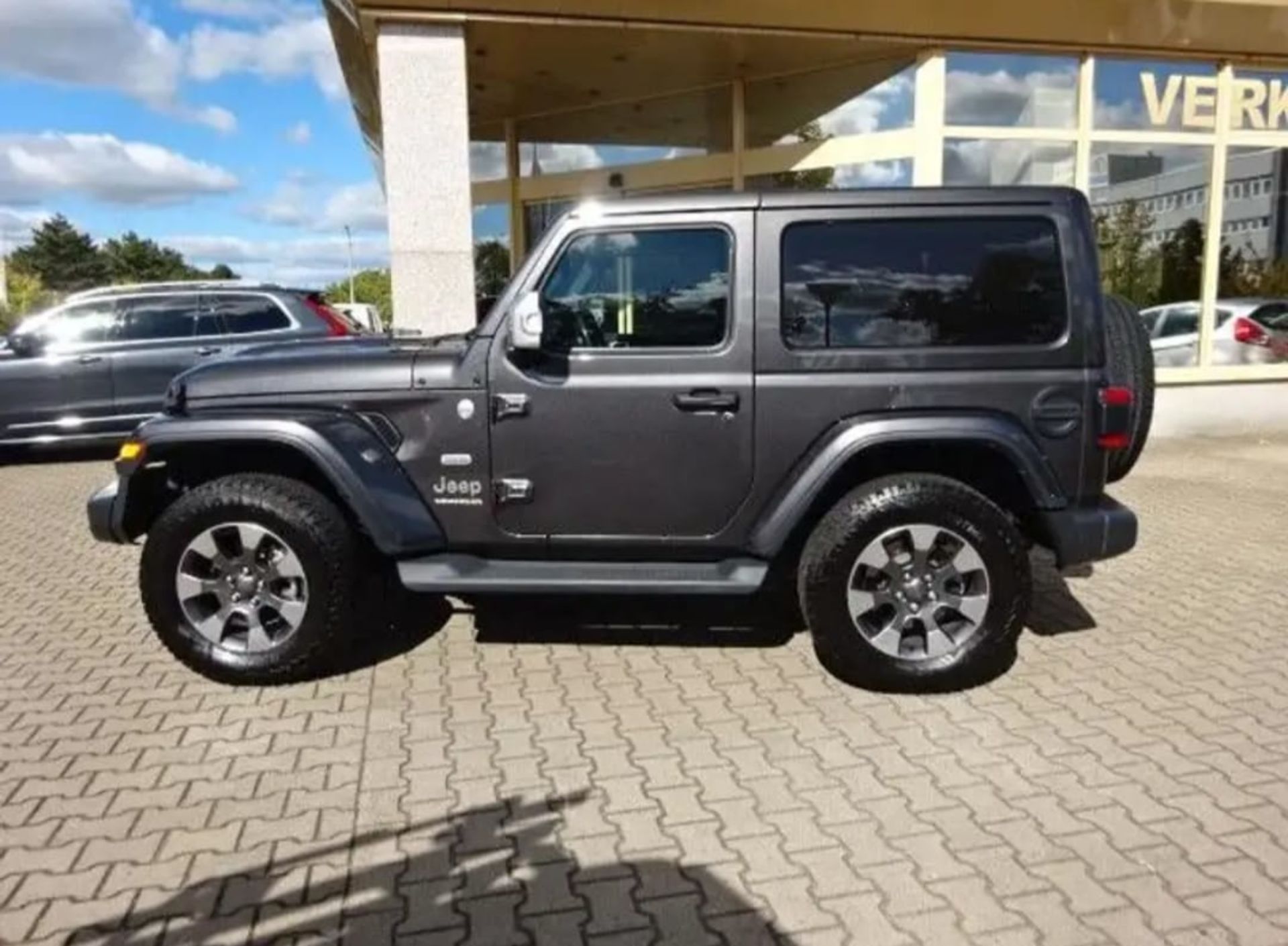 Jeep Wrangler  - 8