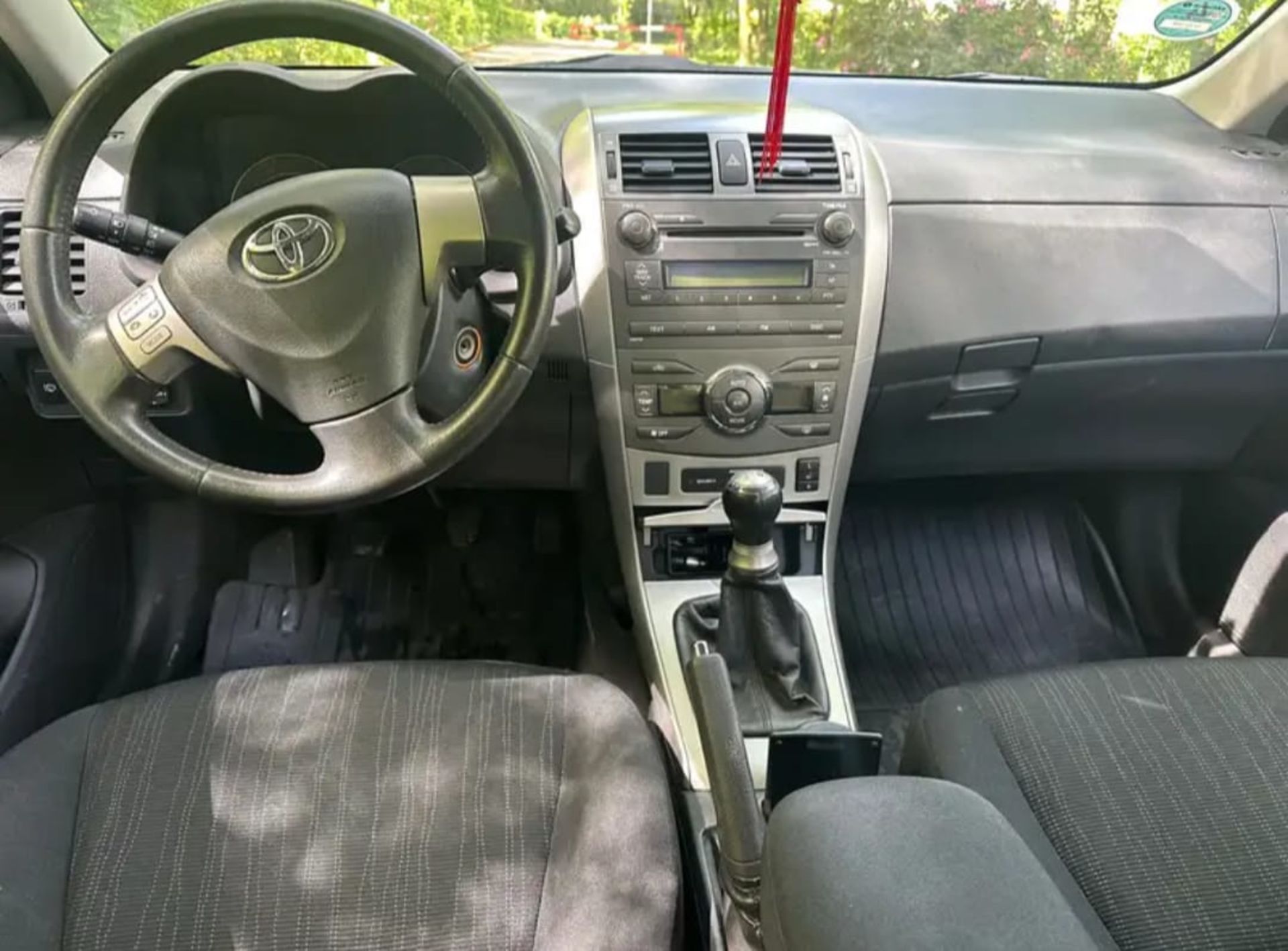 Toyota Corolla - 2