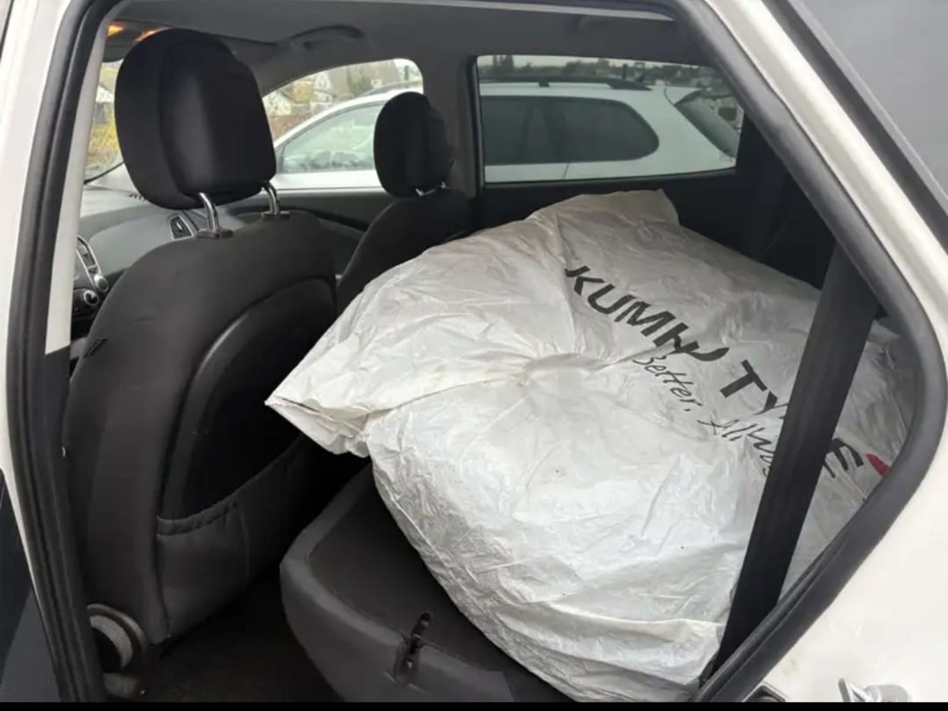 Hyundai  ix35 - 6