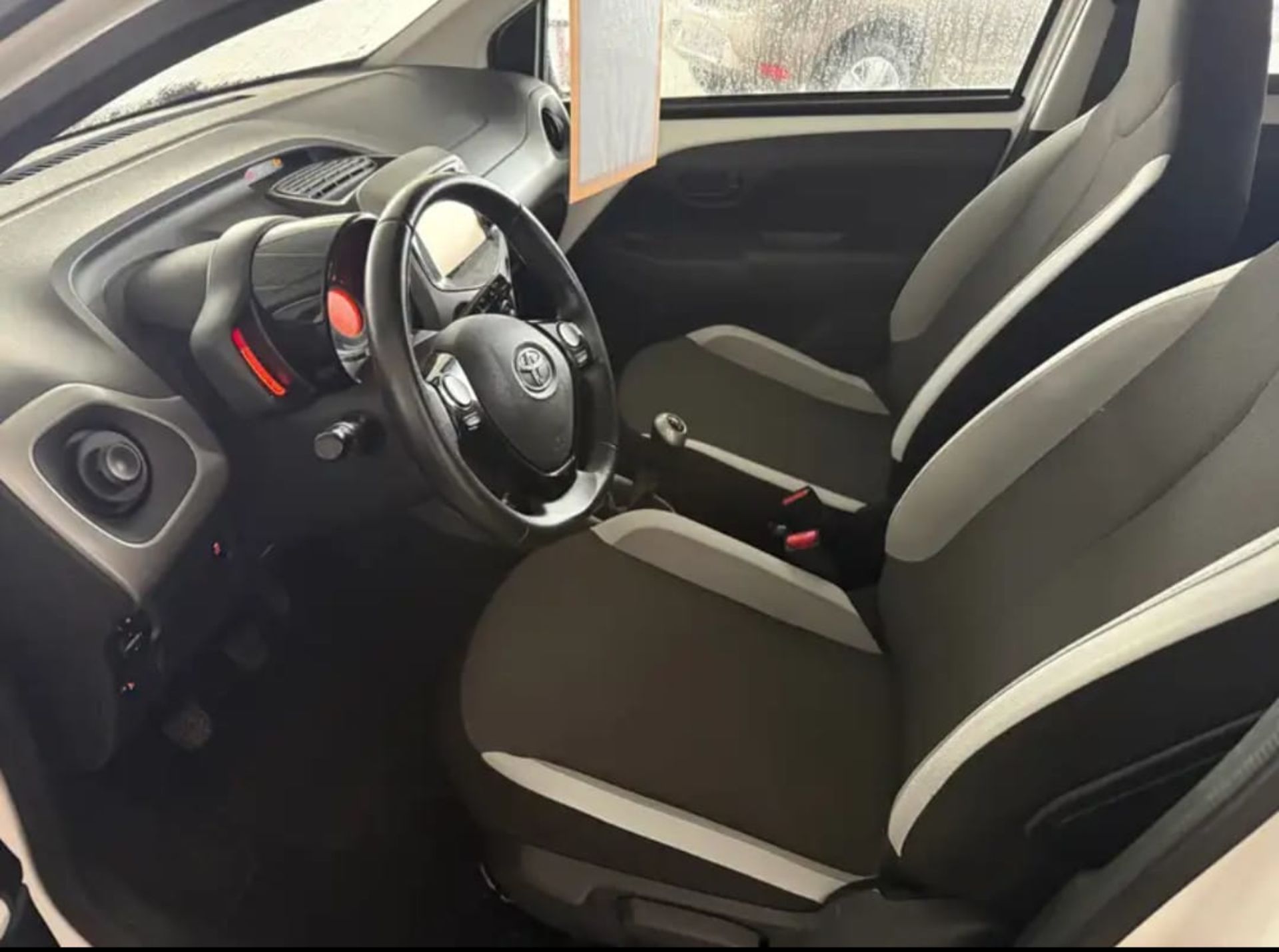 Toyota Aygo  1.0 x-busyness  - 2