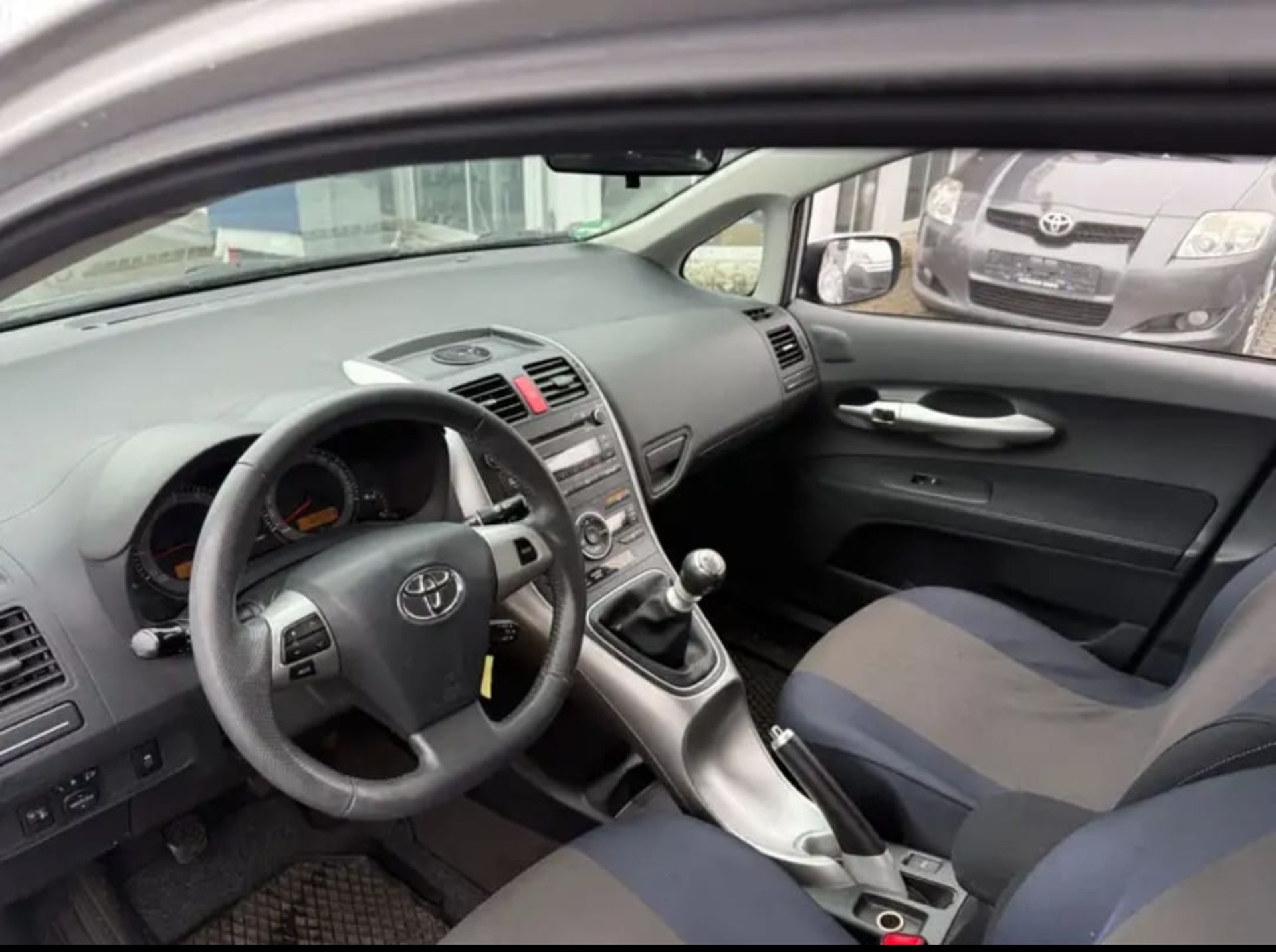 Toyota Auris - 4