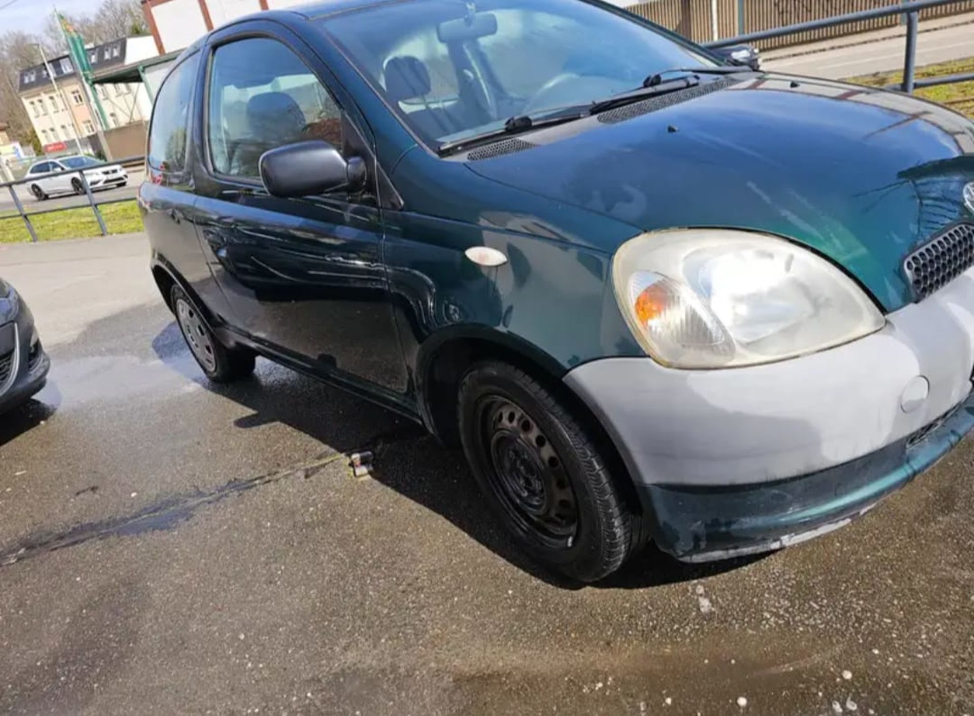 Toyota Yaris - 5