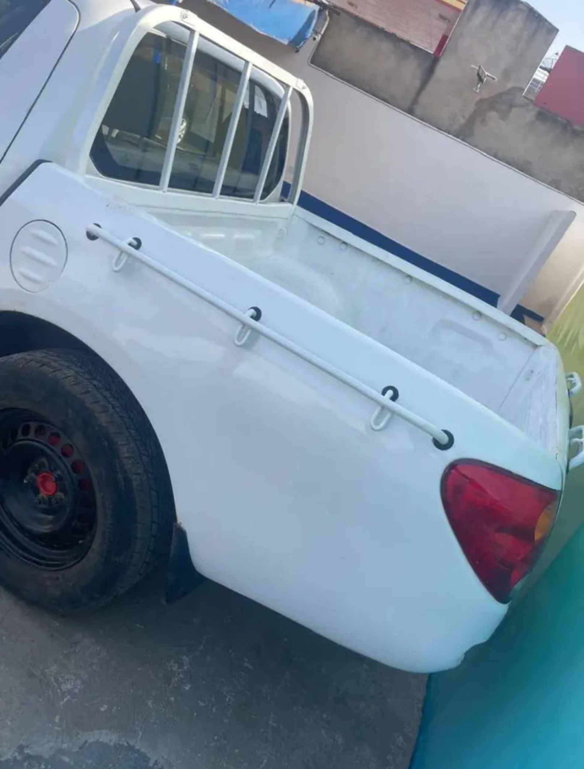 Mitsubishi L200 - 3
