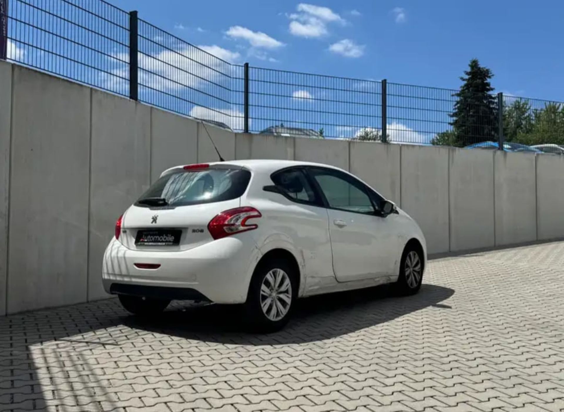 Peugeot 208 - 7