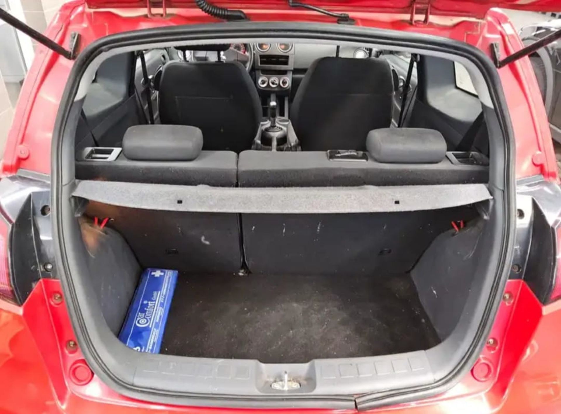 Mitsubishi Colt - 8