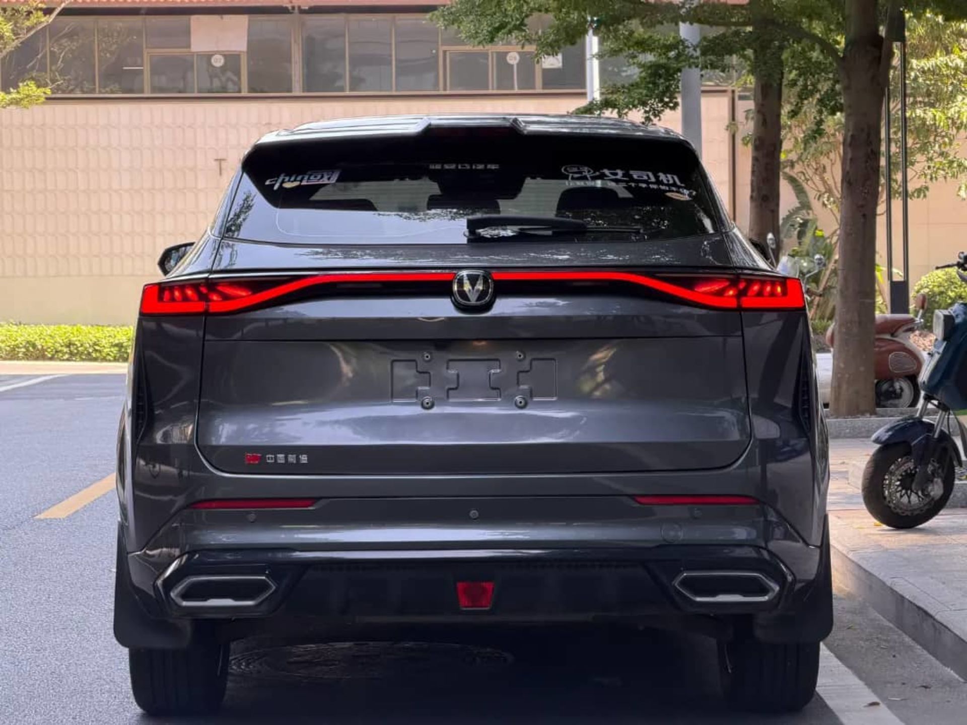 CHANGAN UNI-Z - 10