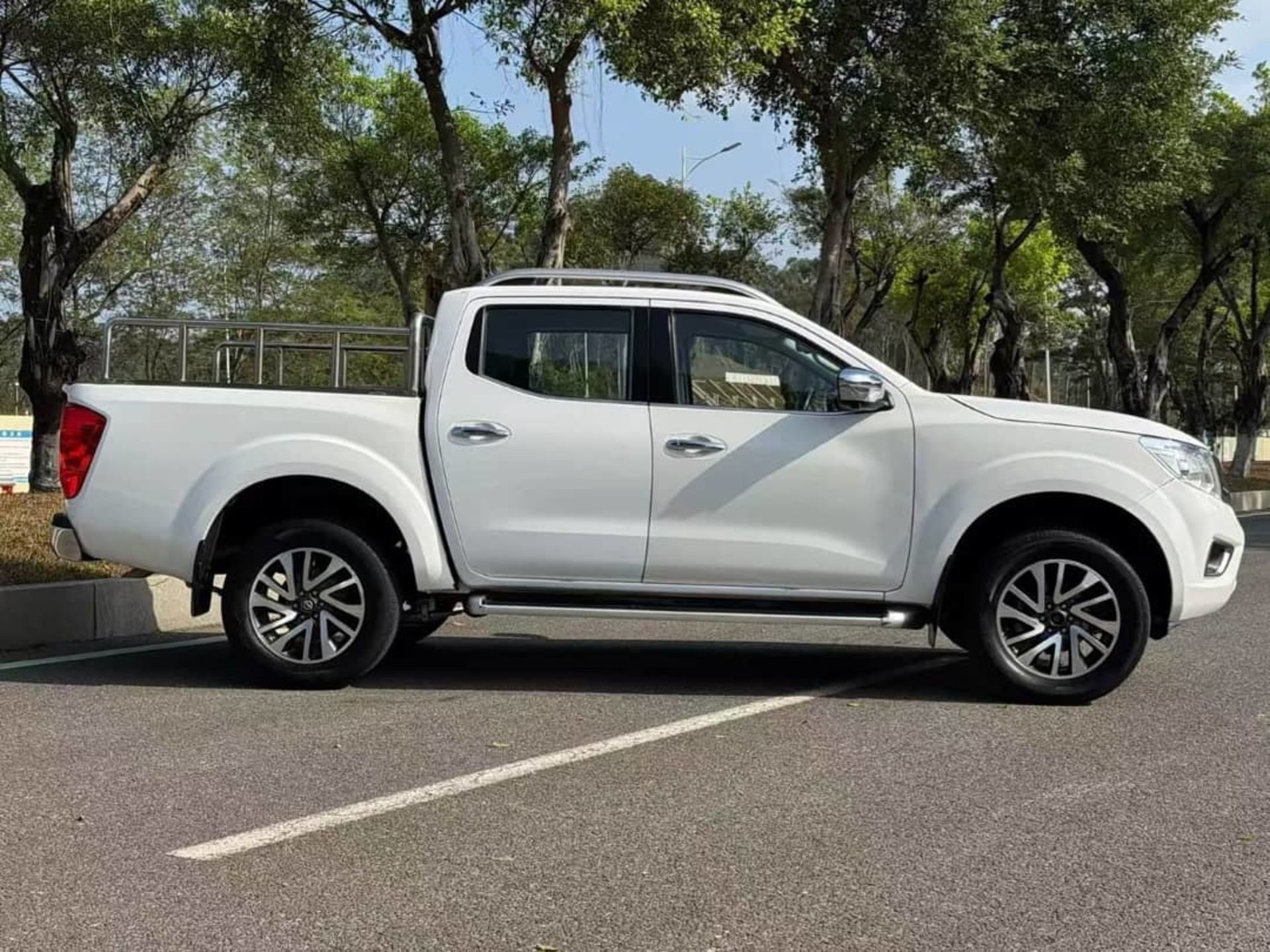 Nissan Navara - 8