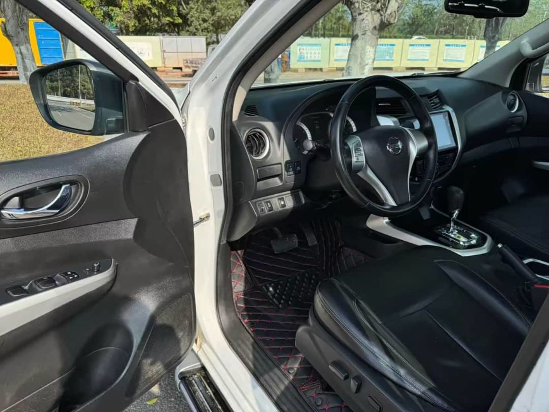Nissan Navara - 5