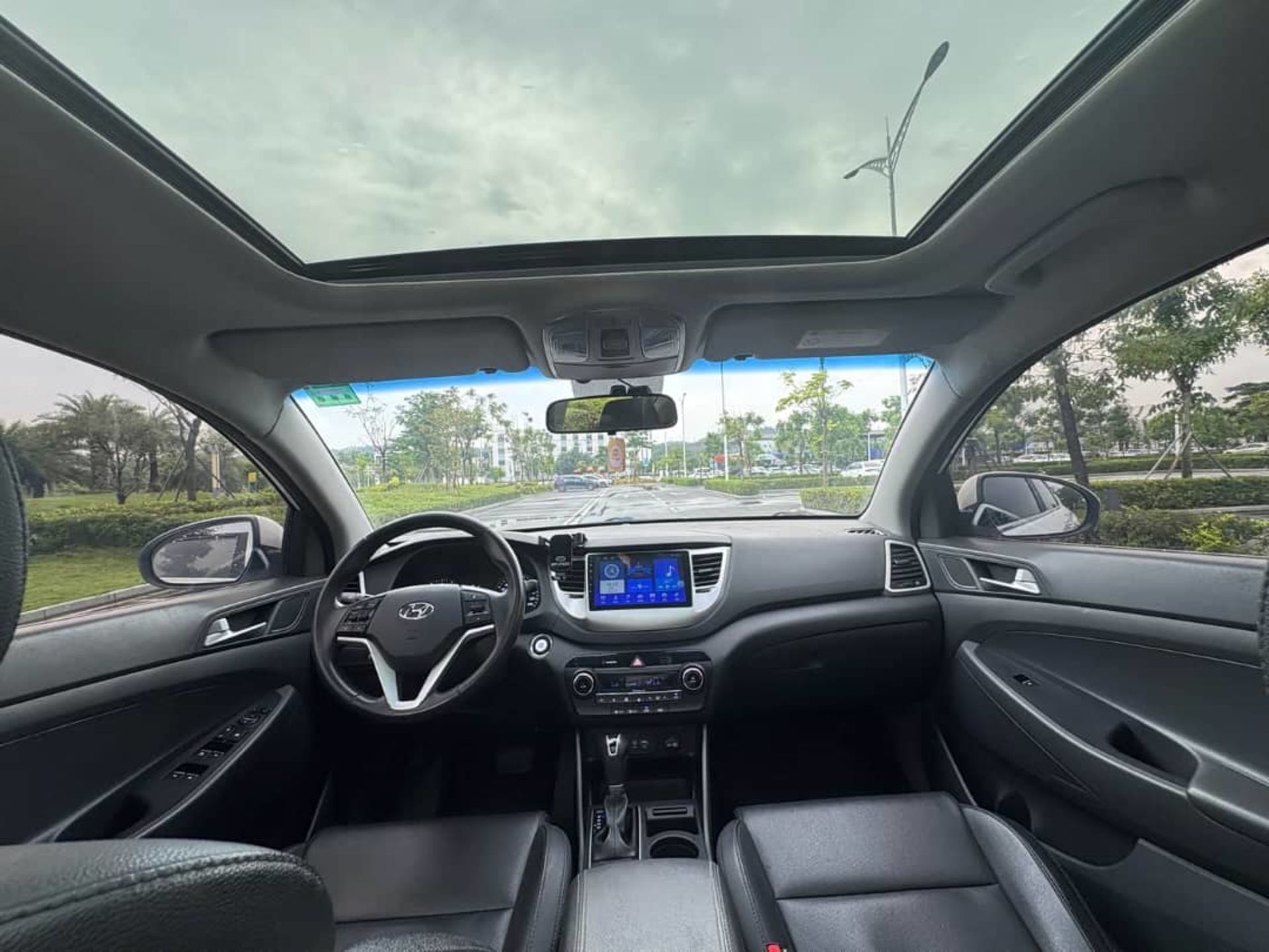 Hyundai Tucson - 2