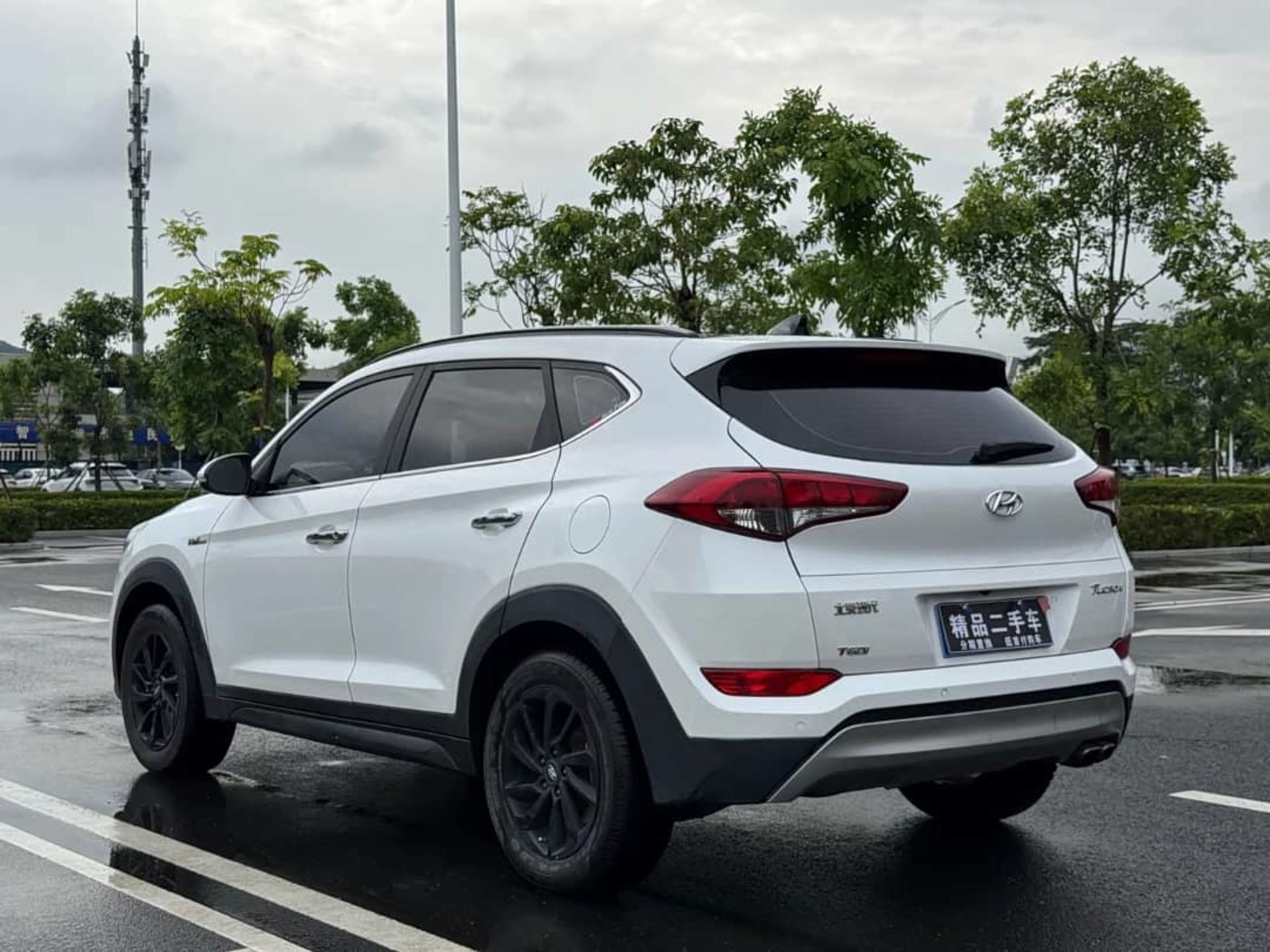 Hyundai Tucson - 8