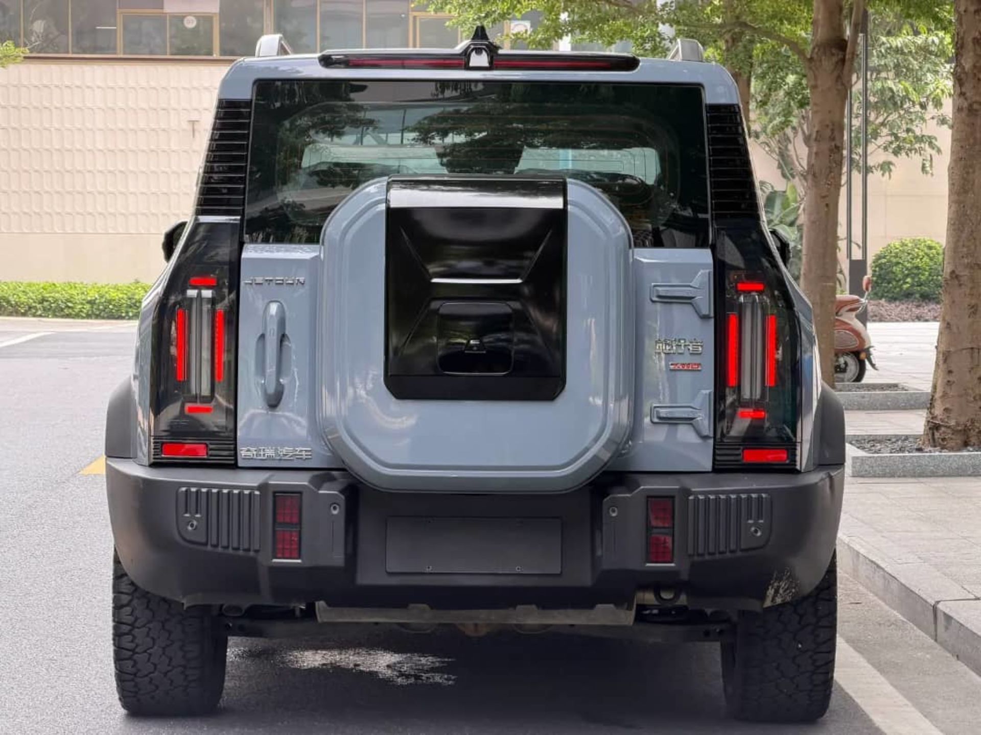 Jetour TRAVELER  - 10
