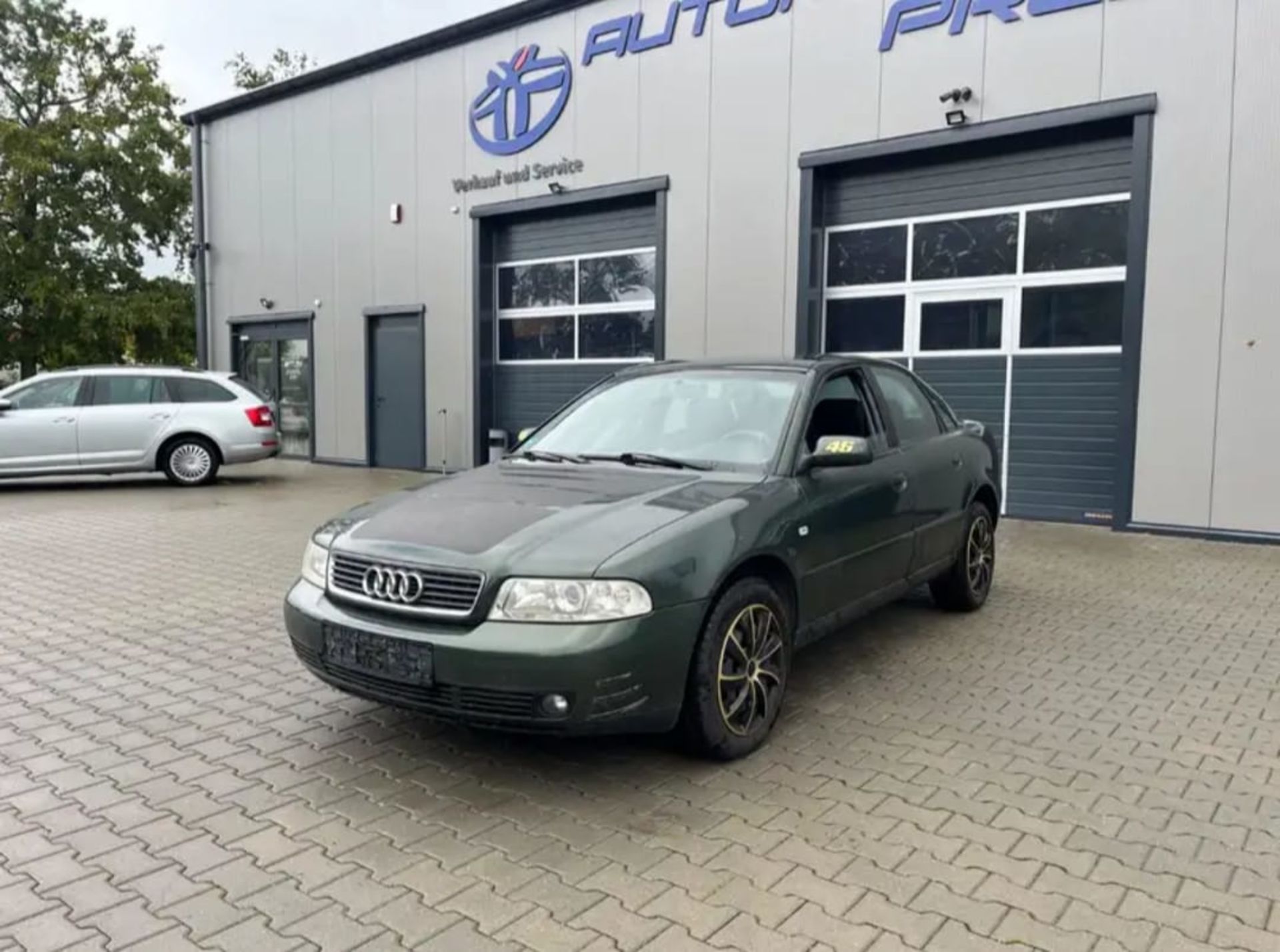Audi A4 - 4