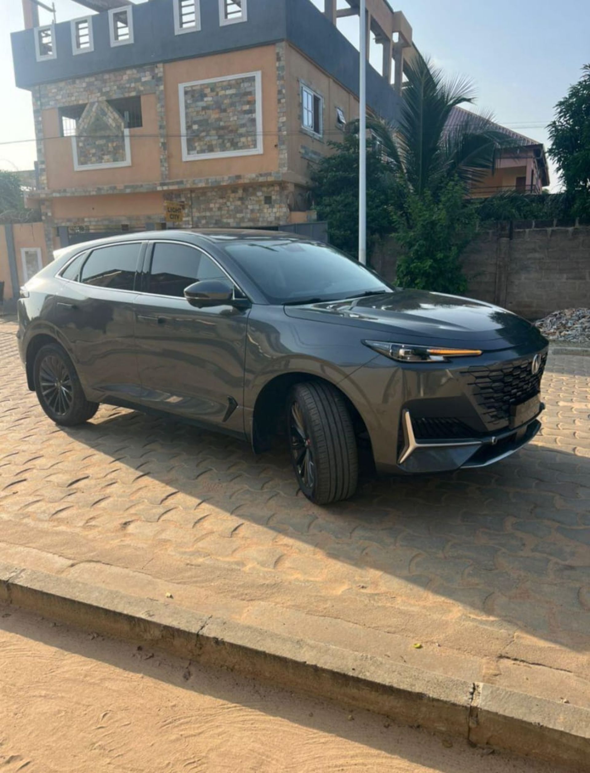 CHANGAN  UNI-K - 1