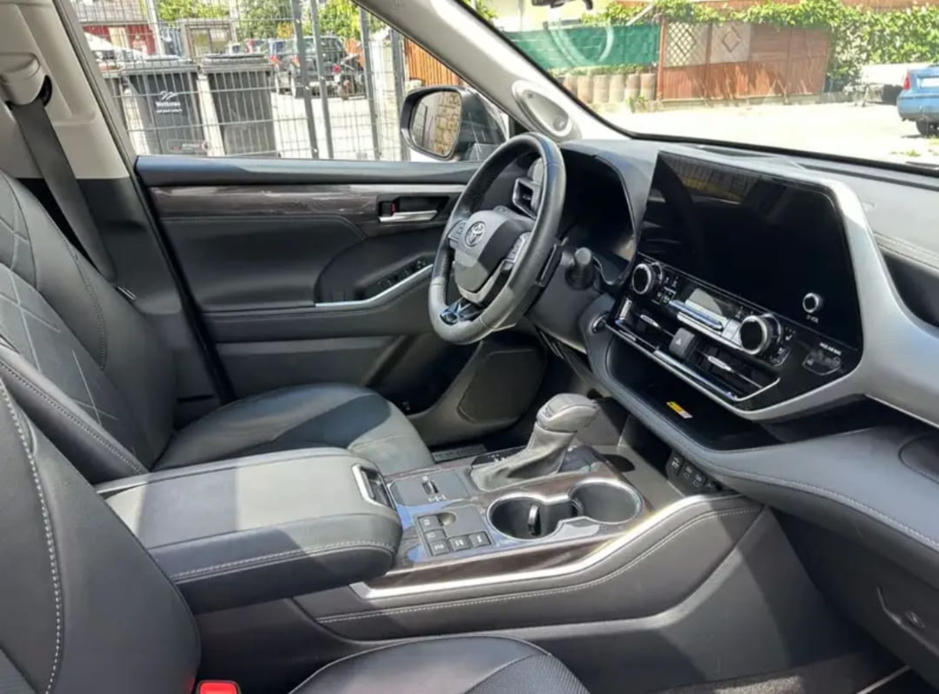 Toyota Highlander  Luxury AWD - 5