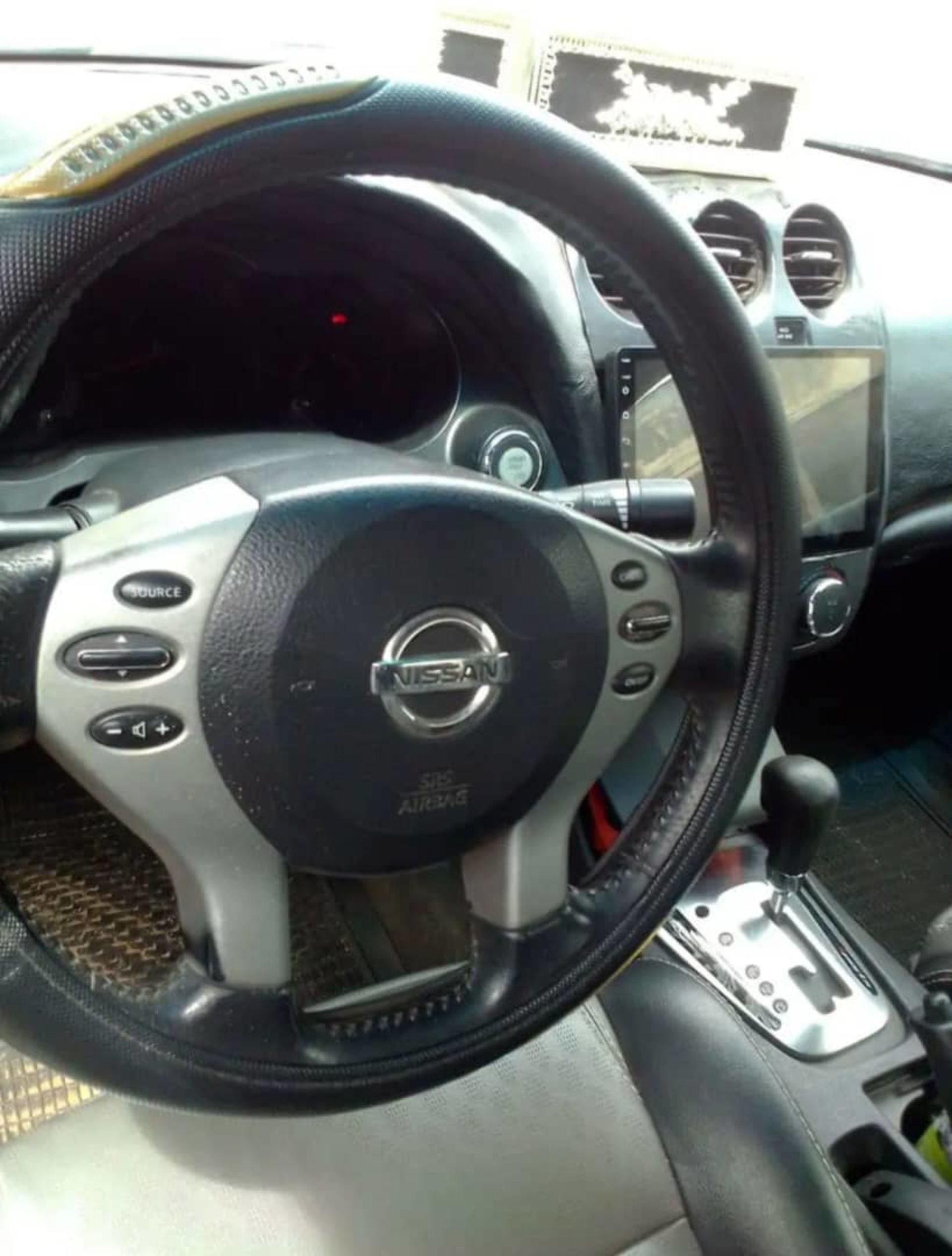 Nissan Altima - 4
