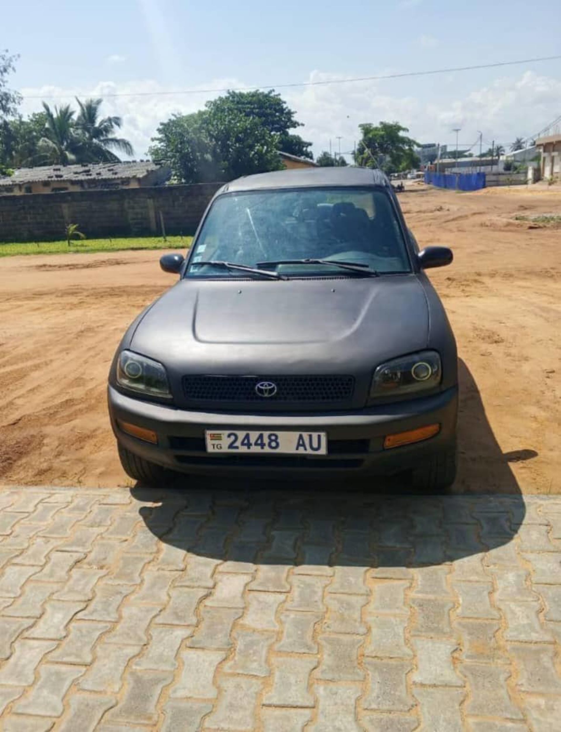 Toyota RAV4 - 1