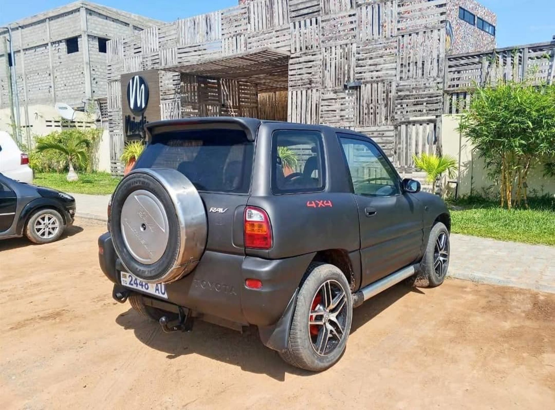 Toyota RAV4 - 6