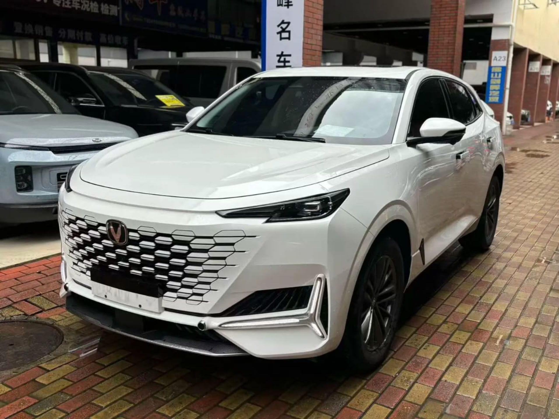 CHANGAN  UNI-K - 8
