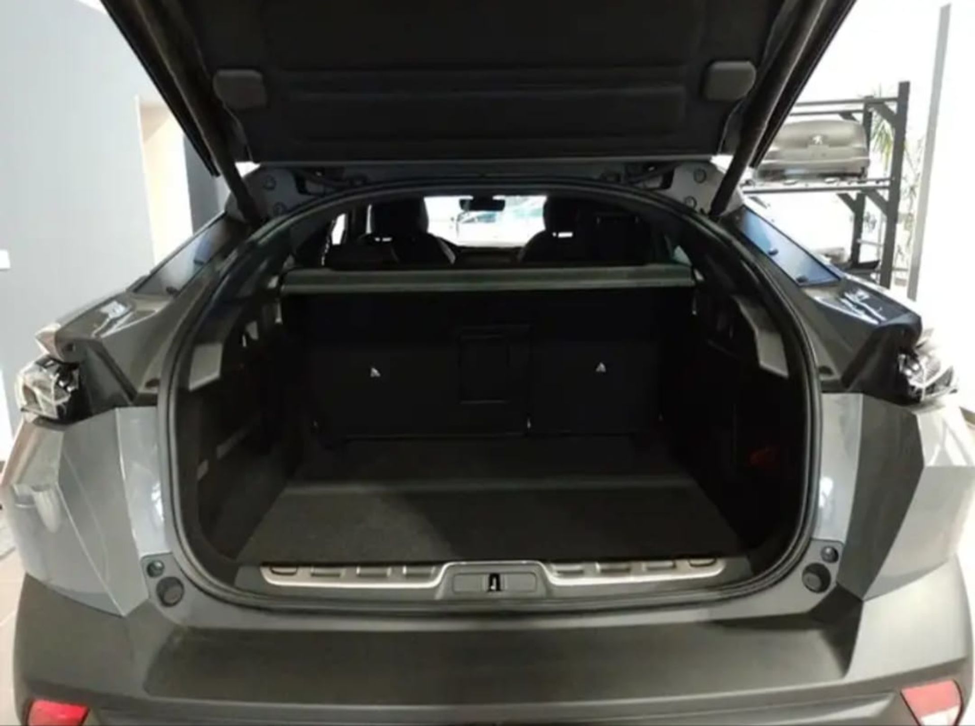 Peugeot 408 - 9