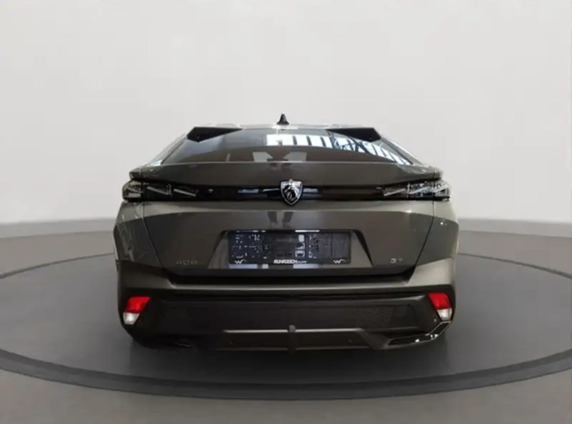 Peugeot 408 - 10