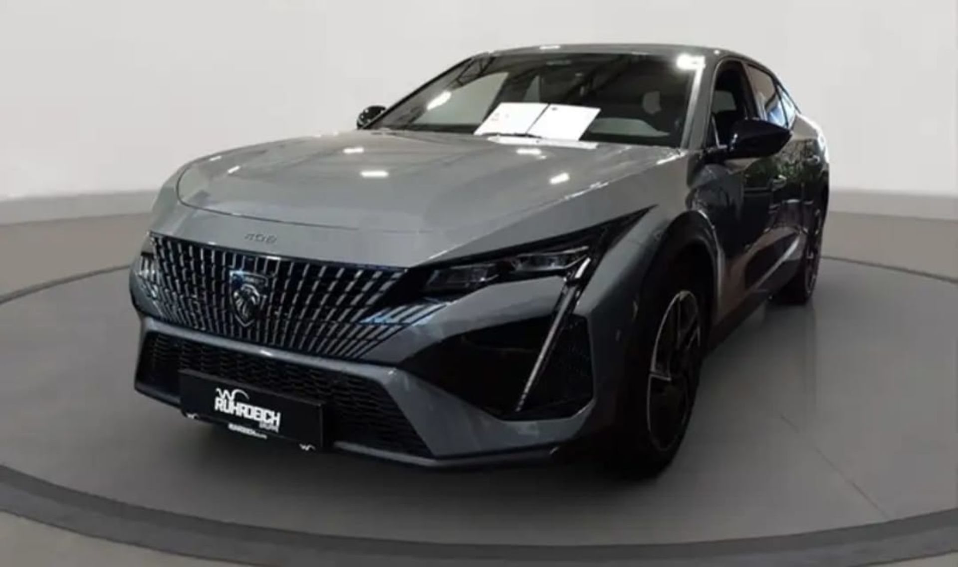 Peugeot 408 - 1
