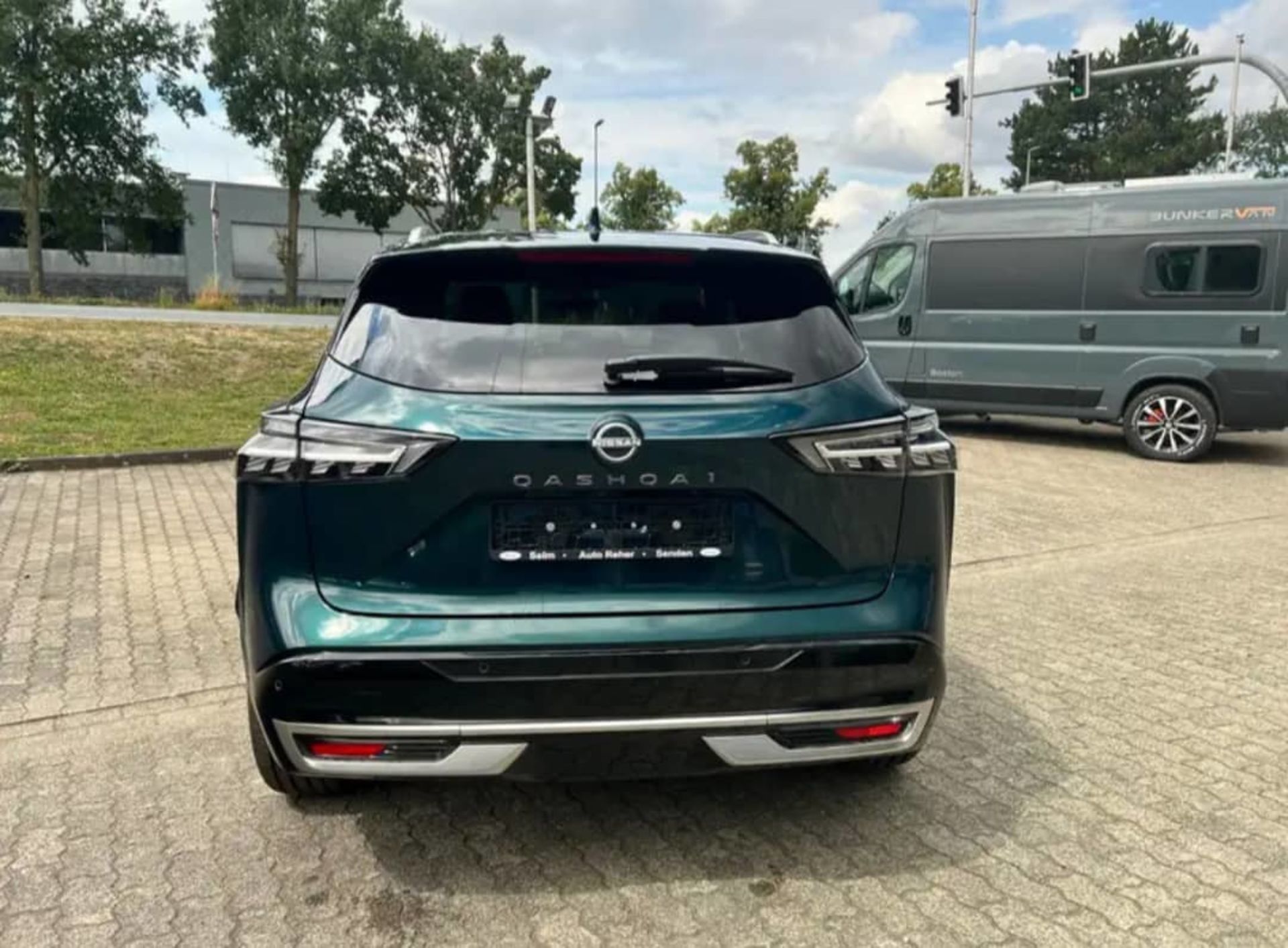 Nissan Qashqai 1.3 DIG-T  - 10