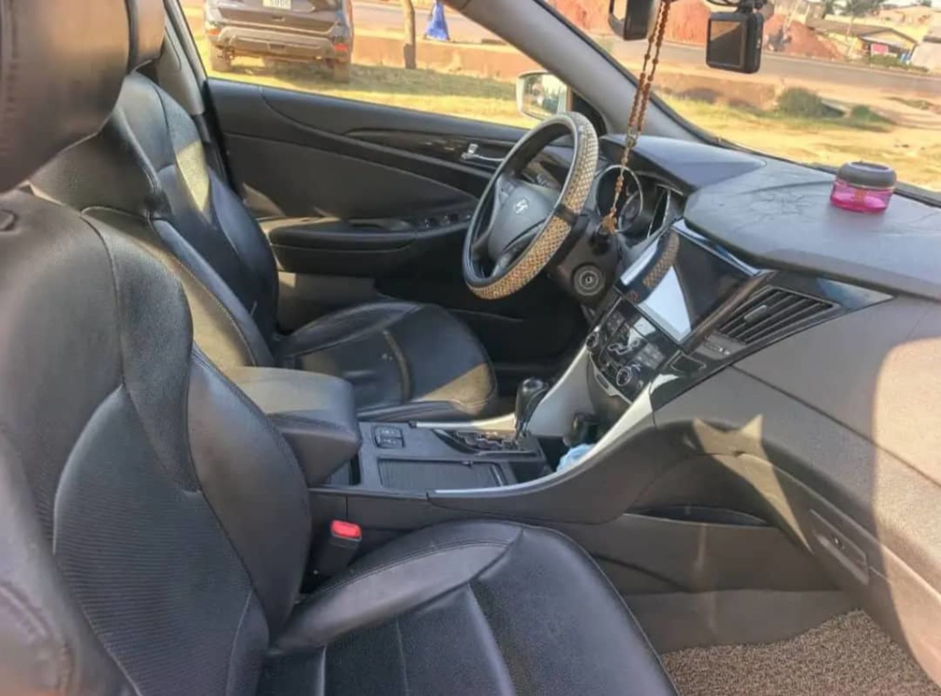 Hyundai Sonata - 2