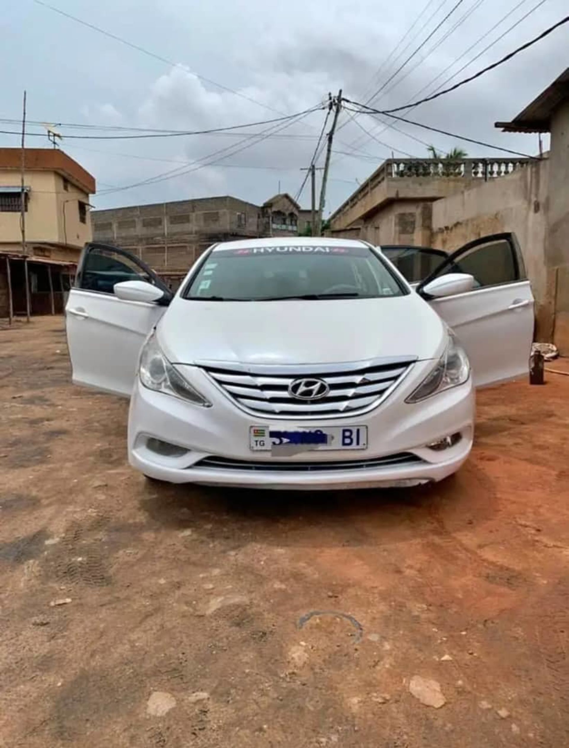 Hyundai Sonata - 1