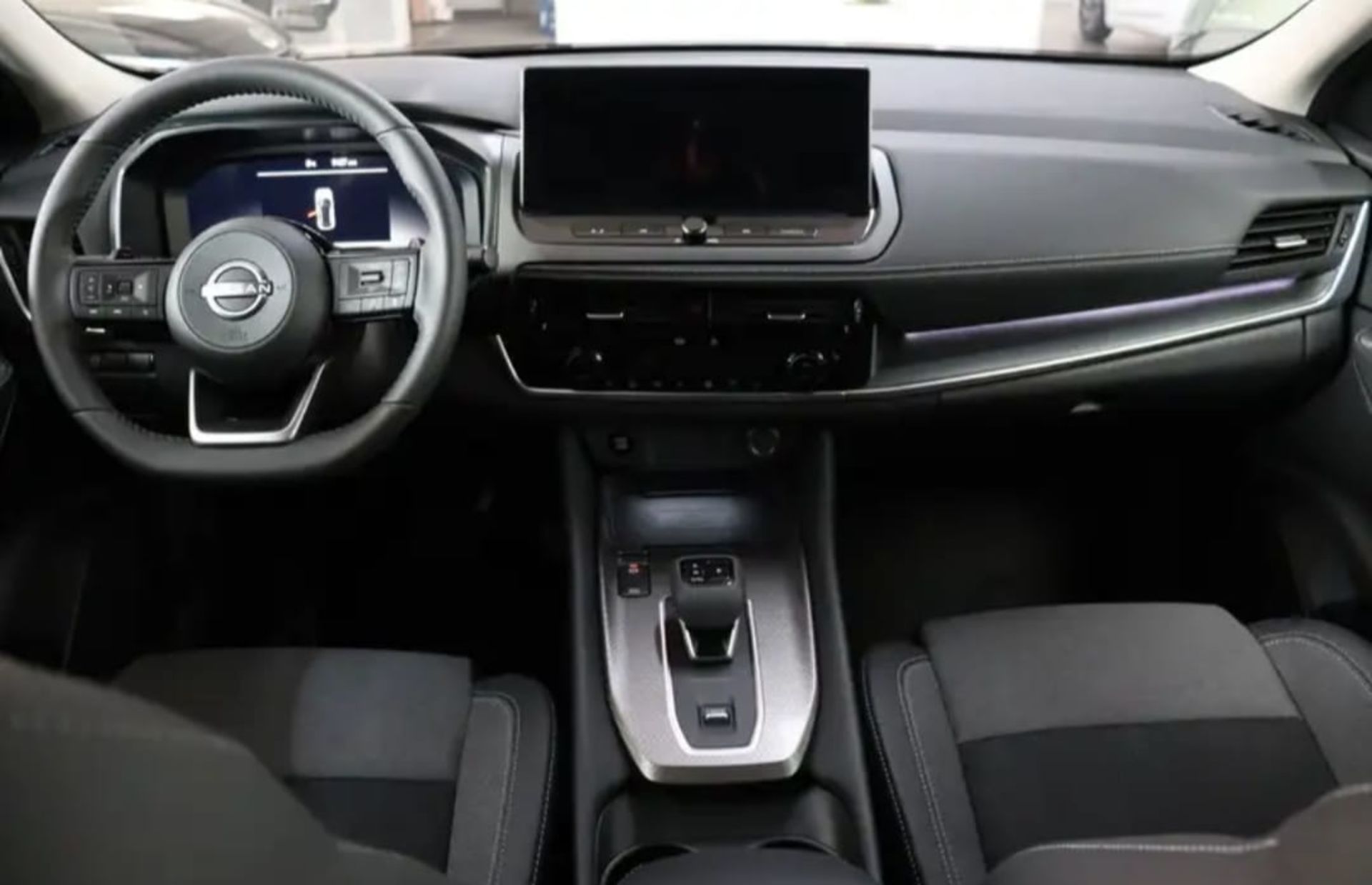 Nissan Qashqai - 2