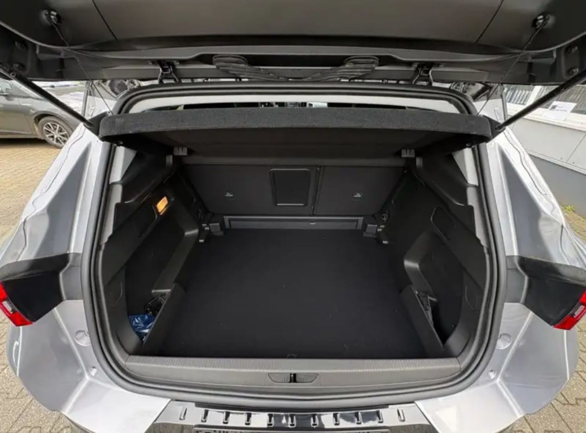 Opel Grandland - 8