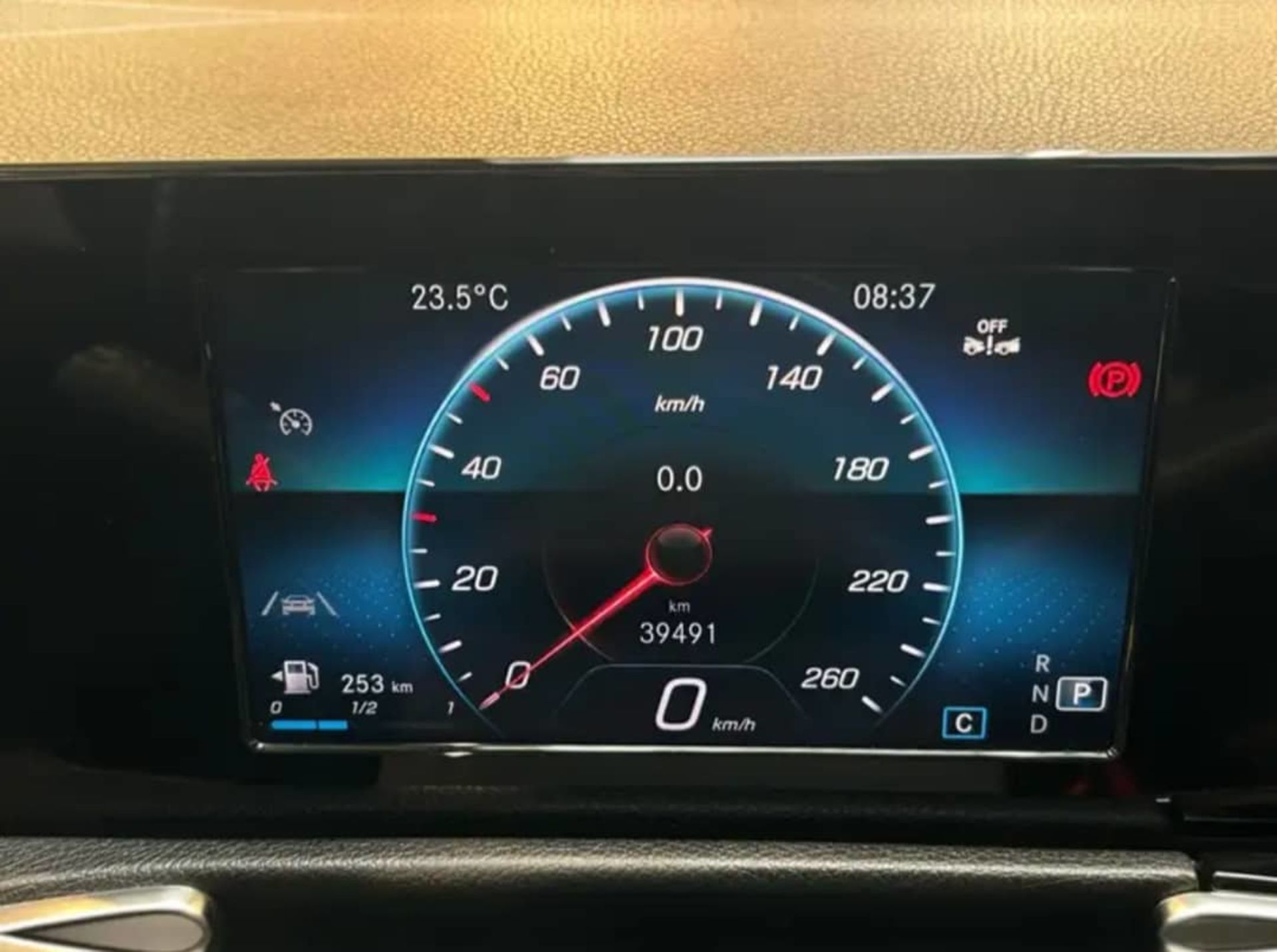 Mercedes-Benz GLB-Class - 3