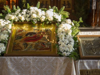 Правящий Архиерей возглавил служение Рождественской великой вечерни в Благовещенском кафедральном соборе
