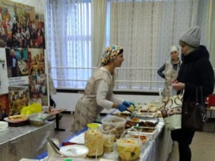 Представители Россошанского благочиния приняли участие в ярмарке в г. Воронеже.