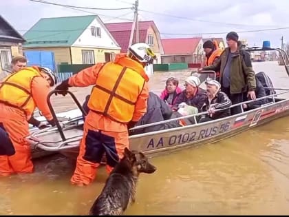 Тысячи людей эвакуированы из-за прорыва дамбы в Орске