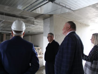 29 июня заместитель председателя правительства Воронежской области О.Н. Мосолов провел очередное оперативное совещание по темпам реализации масштабного проекта возведения нового уч