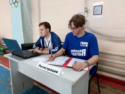 Воронежские молодогвардейцы провели для студентов турнир по армрестлингу
