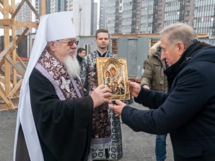 Сенатор Сергей Лукин: Храм в честь Иконы Божией Матери «Троеручица» станет настоящим духовным центром микрорайона Шилово