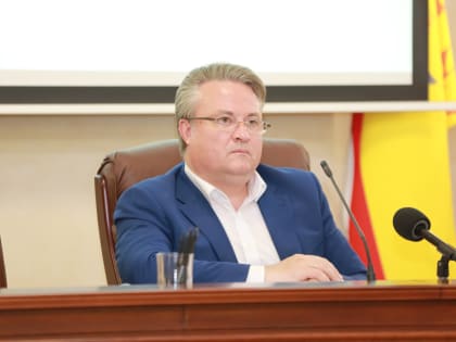 В администрации города состоялось еженедельное планерное совещание