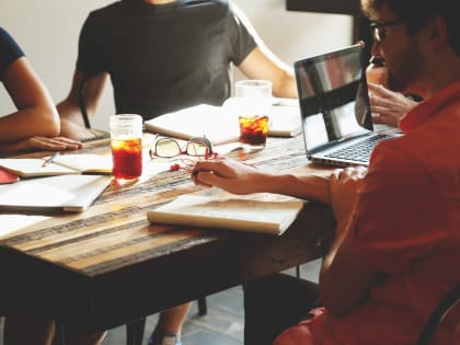 Центробанк повышает ключевую ставку до рекордного уровня