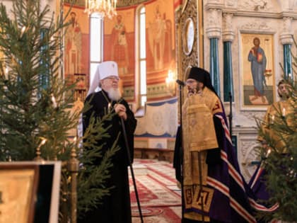 Глава Воронежской митрополии представил клиру и пастве Россошанской епархии Правящего Архиерея, прибывшего к месту служения
